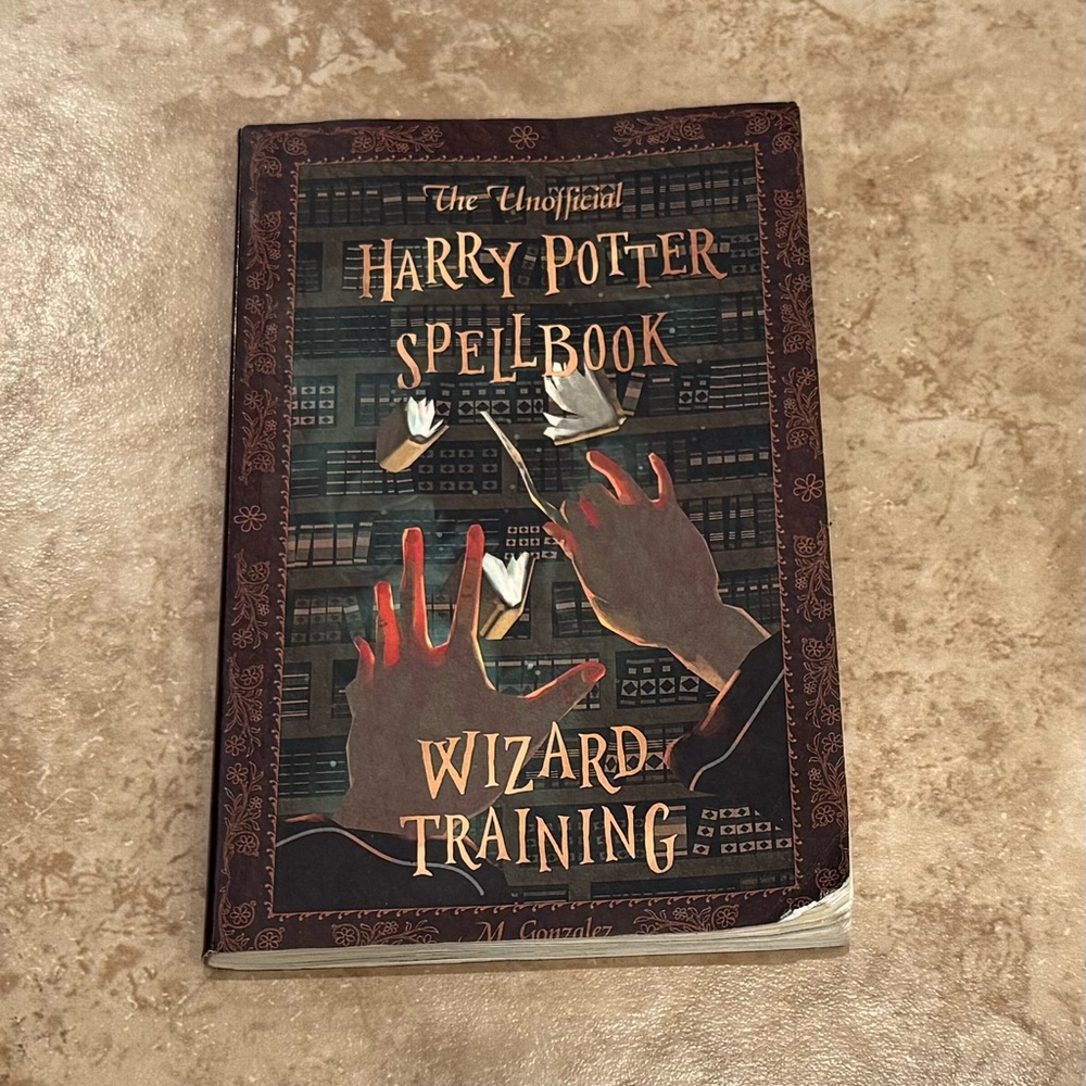 Harry Potter Wizard Training Wand Lights & Sound Harry Pottery Spell book - Picture 4 of 5